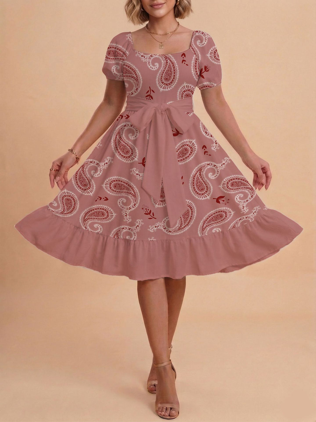 Damen Verspieltes Maxikleid mit Bärenmuster und taillierbarem Band EB