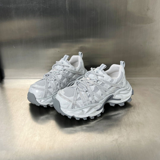 Damen Sportliche Trailrunning-Sneaker mit atmungsaktiver Mesh-Oberfläche und rutschfester Sohle EB