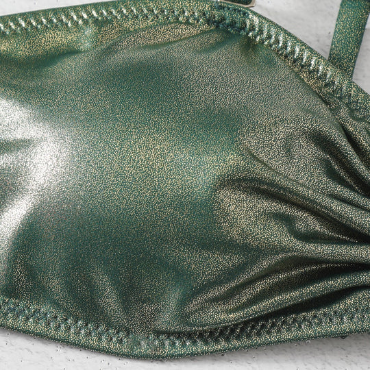 Damen Glänzender zwei-teiliger Bikini mit eleganter Verzierung EB