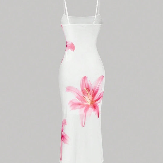 Damen sommerliches Blumenkleid mit feinen Spaghetti-Trägern und fließendem Schnitt EB