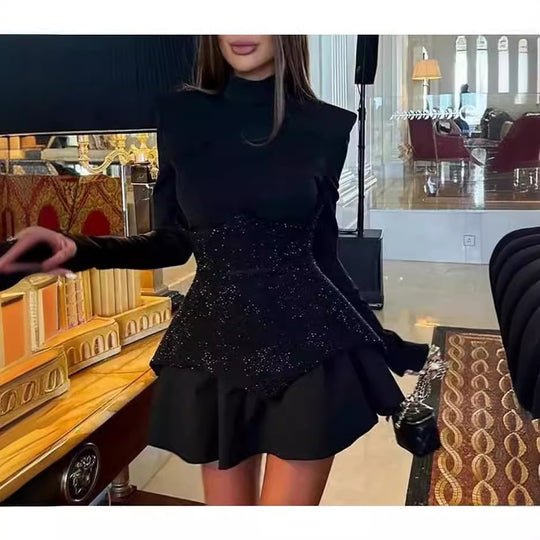 Damen Glamouröses Cocktailkleid mit strukturiertem Oberteil und voluminösem Rock EB