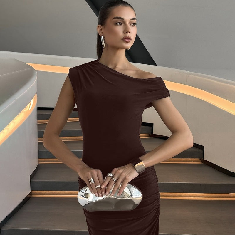 Damen Elegantes Maxikleid mit asymmetrischem Ausschnitt und Raffungen EB