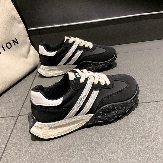 Damen Sportliche und komfortable Sneakers EB