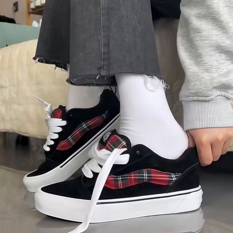 Damen Modische Sneakers mit kariertem Design und bequemem Fußbett EB