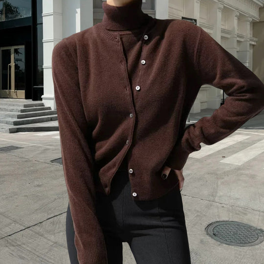 Damen Strickoberteil mit eleganter Knopfleiste und modernen Details EB
