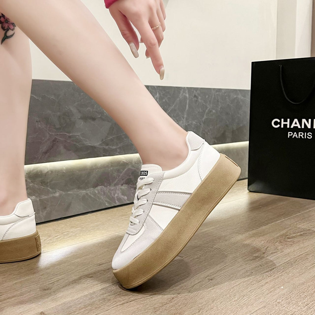 Damen Plateausneaker mit stylischer Kombination aus Leder und Wildleder EB