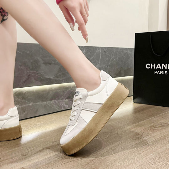 Damen Plateausneaker mit stylischer Kombination aus Leder und Wildleder EB