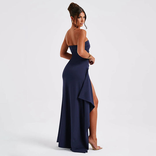 Damen Elegantes Maxikleid mit hohem Schlitz und trägerlosem Design EB