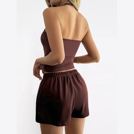 Damen Sportliches Zweiteiliges Set mit trägerlosem Oberteil und elastischen Shorts EB