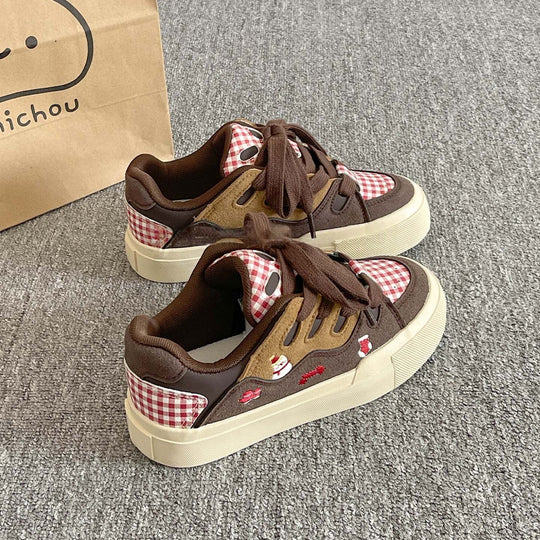Damen Komfortable Sneaker im verspielten Design EB