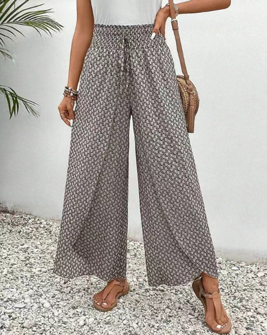 Damen nan weite Sommer-Palazzohose mit gerafftem Komfortbund, fließender Beinweite und geometrischem Allovermuster EB