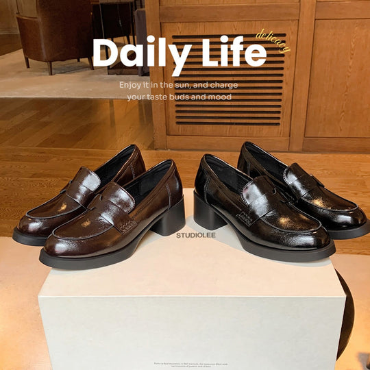 Damen modische Loafers mit glänzender Oberfläche und komfortablem Blockabsatz EB