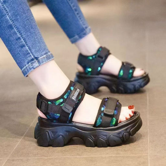 Damen Komfortable Sport-Sandalen mit verstellbaren Riemen und flexibler Sohle EB