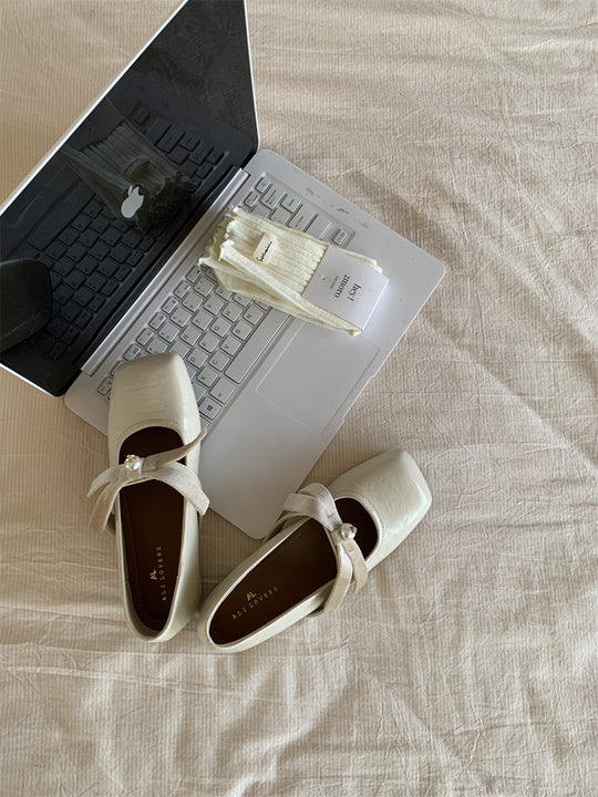 Damen Elegante Slipper mit eleganter Schleife und Perl-Details EB