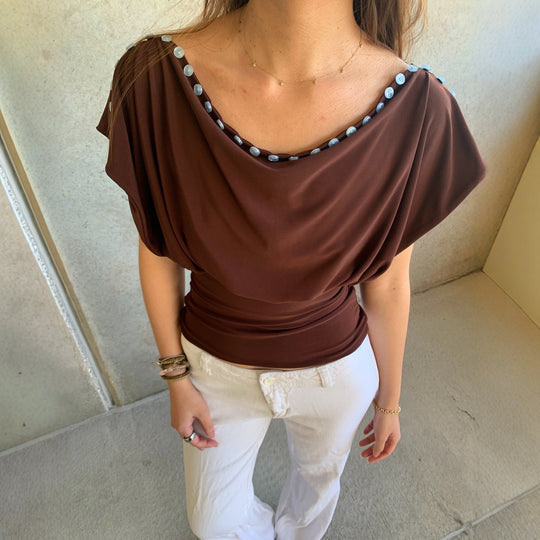 Damen Off-Shoulder Oberteil mit eleganter Knopfverzierung EB