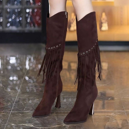 Damen Fransen-Stiefel mit stylishen Akzenten und elegantem Absatz EB