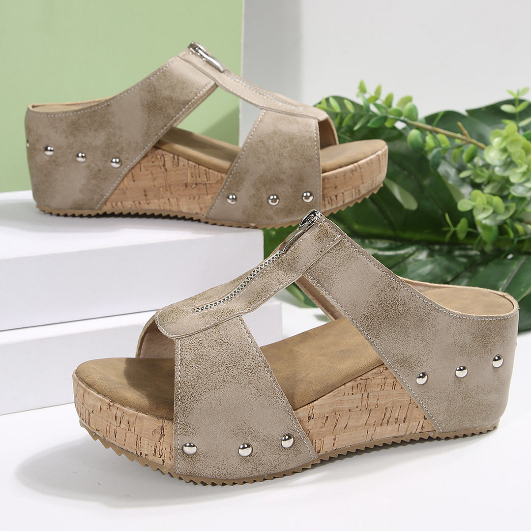 Damen Wedge-Sandalen mit seitlichem Reißverschluss und stylischen Akzenten EB