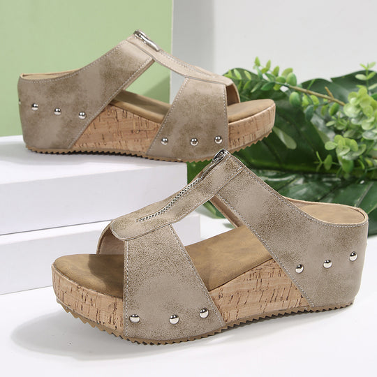 Damen Wedge-Sandalen mit seitlichem Reißverschluss und stylischen Akzenten EB