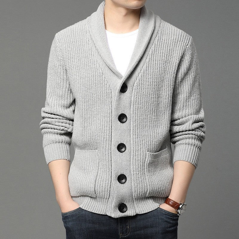 Herren Strickjacke mit Schalkragen und praktischen Taschen EB