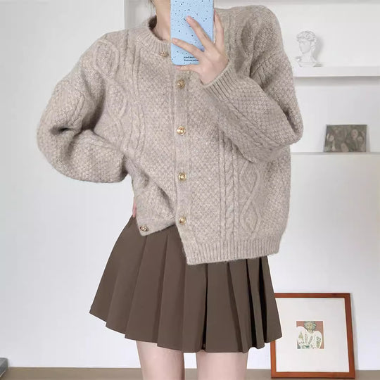 Damen Gemusterte Strickjacke mit goldenen Knöpfen und weitem Schnitt EB