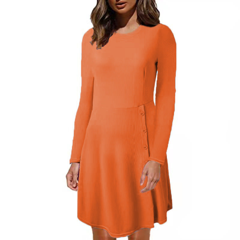 Damen Strickkleid mit Knopfdetails und eng anliegendem Oberteil EB