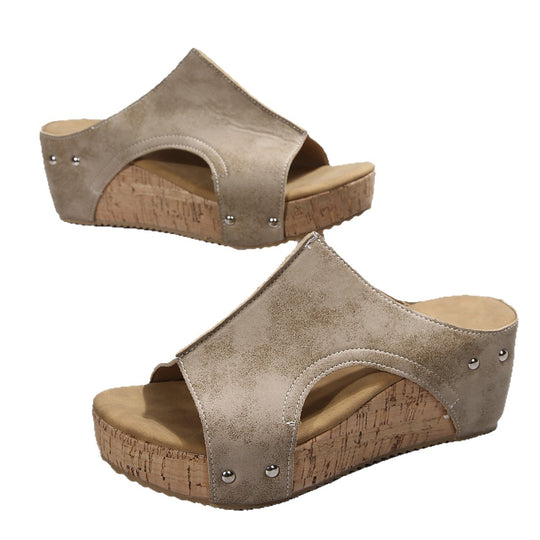 Damen Wedge-Pantoletten mit eleganter geschnitzter Korksohle und modischem Riemendesign EB