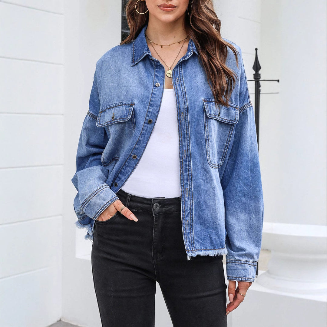 Damen Oversized Jeanshemd mit praktischen Brusttaschen und lässigem Schnitt EB