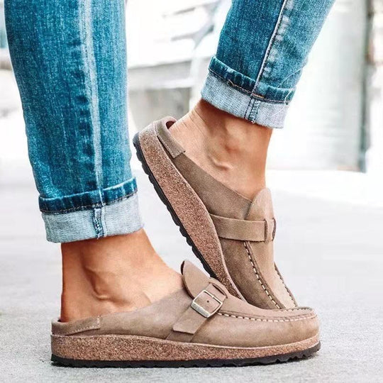 Damen Veloursleder-Slipper mit ergonomischer Korksohle und verstellbarem Schnallenriemen EB