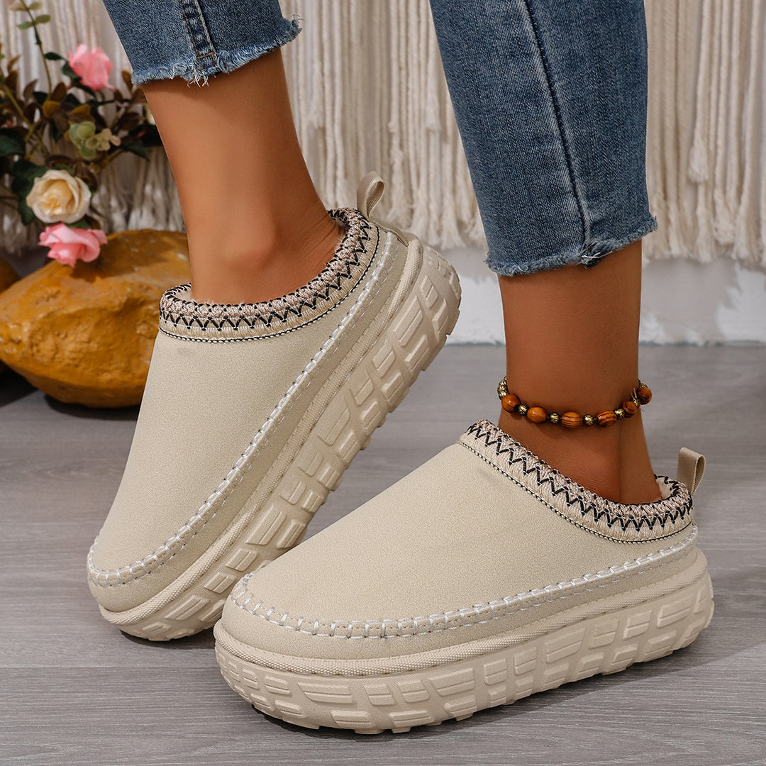 Damen bequeme Slip-On Clogs mit modischem Design und hochwertiger Sohle EB