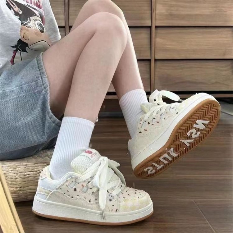 Damen Sportliche Freizeitsneaker mit floralem Motiv und atmungsaktivem Obermaterial EB