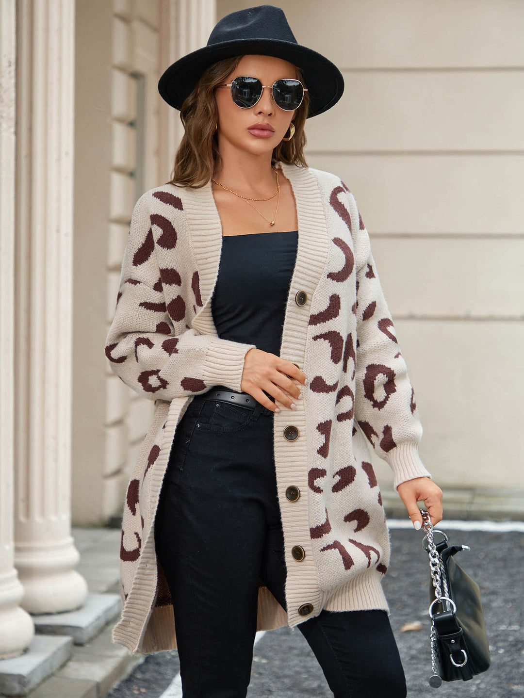 Damen Strickjacke mit modernem Leo-Muster und Knöpfen EB