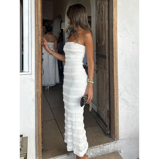 Damen Sommerliches Rüschenkleid mit tailliertem Schnitt und schmalen Trägern EB