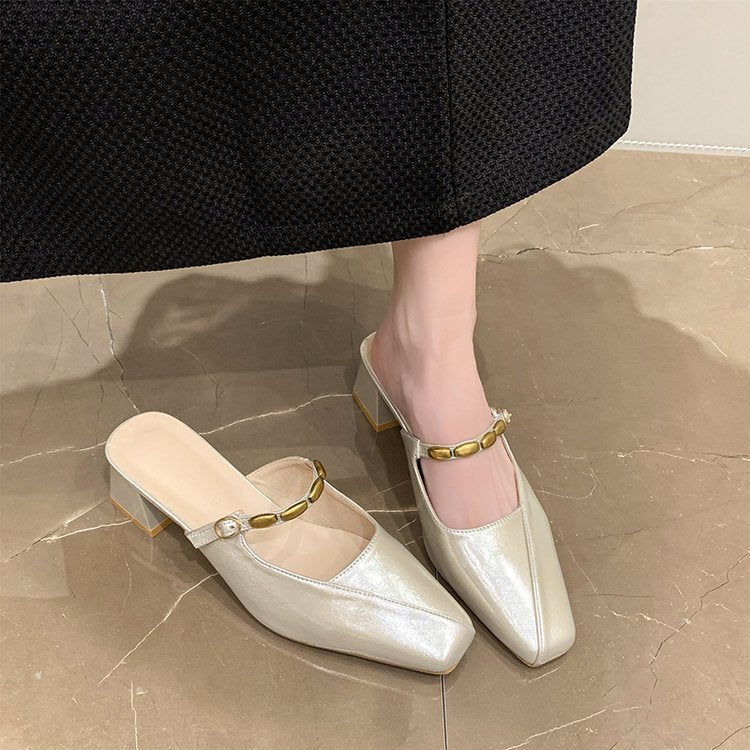 Damen elegante Slingback-Mules mit dekorativen Kettenakzenten EB