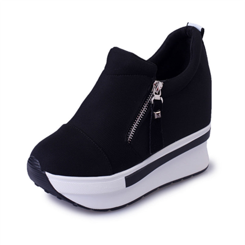 Damen Slip-On Sneakers mit elastischem Einstieg und trendiger Plateausohle EB