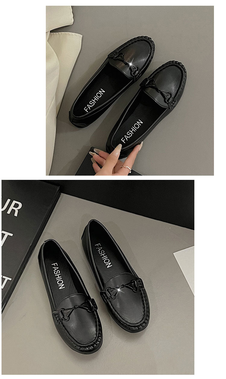 Damen Mokassin-Slipper mit modischen goldenen Akzenten EB