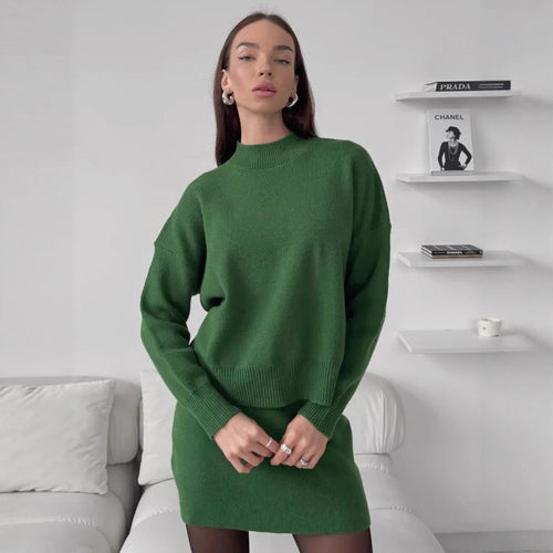 Damen kuscheliges Strickensemble mit hochgeschlossenem Design und ausgestelltem Rock EB