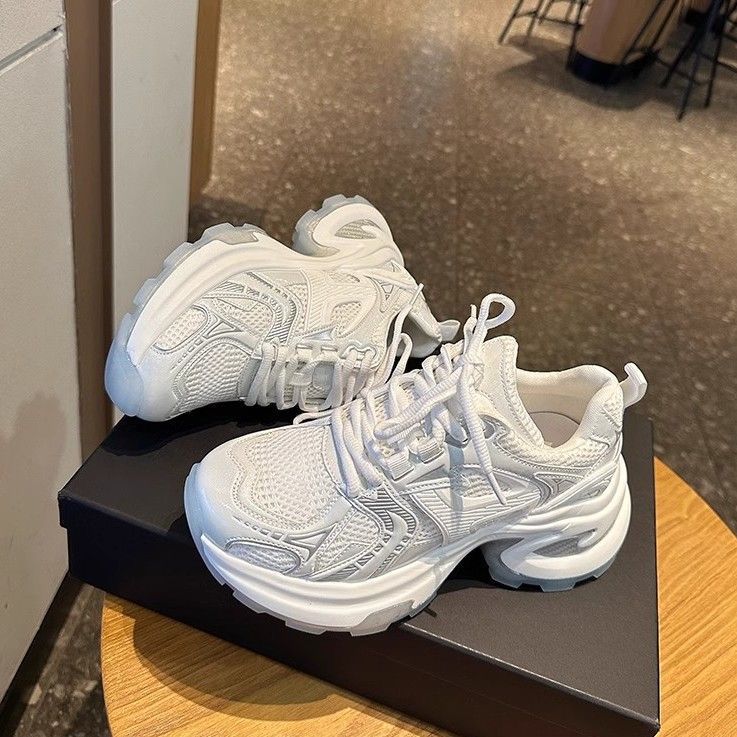 Damen Sportliche Sneaker mit hochmodernem Design und atmungsaktiven Elementen EB