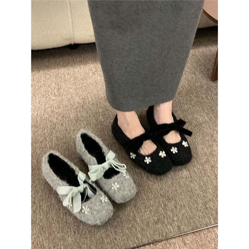 Damen modische Ballerinas mit floralem Dekor und Veloursdetails EB