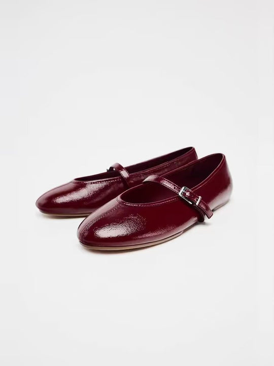 Damen Ballerinas mit verstellbarem Riemen und glänzendem Obermaterial EB