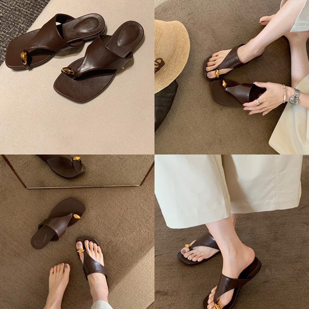 Damen Elegante Zehentrenner-Sandalen mit goldfarbener Applikation EB