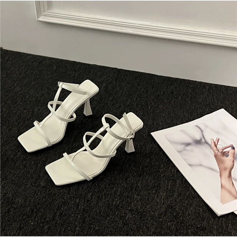Damen elegante Sandalen mit verstellbaren Riemen und quadratischem Absatz EB