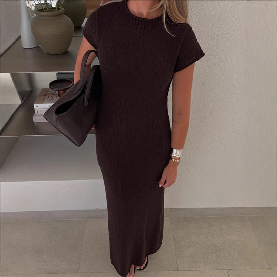 Damen elegantes Maxikleid mit fein strukturiertem Material und modernen Details EB