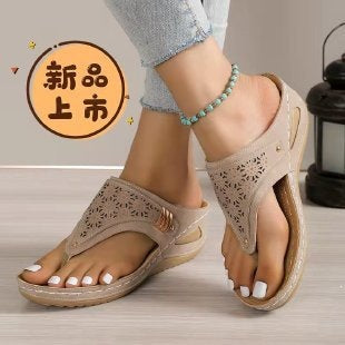 Damen Bequeme Zehentrenner-Sandalen mit Perlenschmuck und anatomischem Fußbett EB