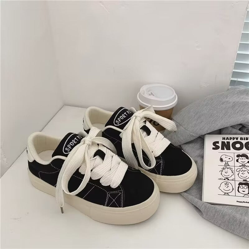 Damen Sportliche Sneakers mit modischem Design und komfortabler Sohle EB