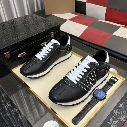 Damen Sportliche Sneaker mit komfortablem Fußbett und rutschfester Sohle EB