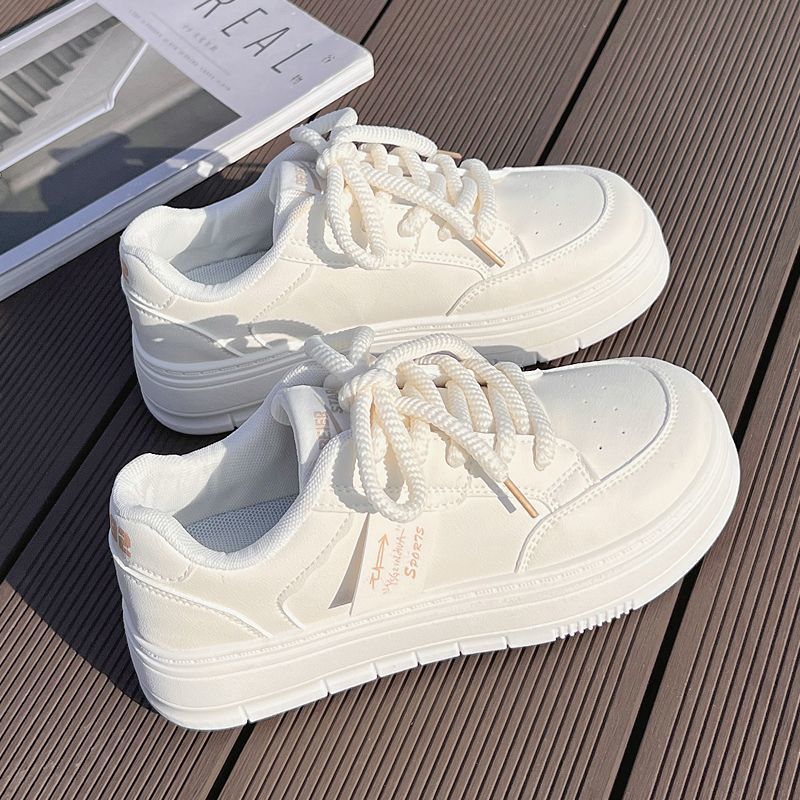 Damen Sportliche Plateau-Sneaker im minimalistischen Design EB