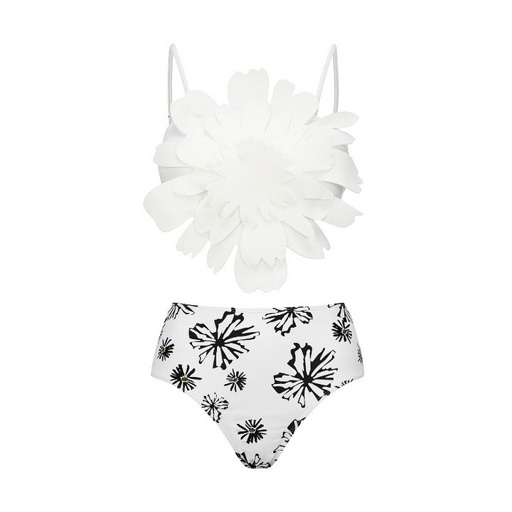 Damen Bikiniset mit besonderem Blumendekor und langem Wickelrock EB