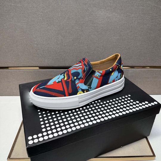 Damen Slip-On Sneakers mit kreativem Grafikdesign EB