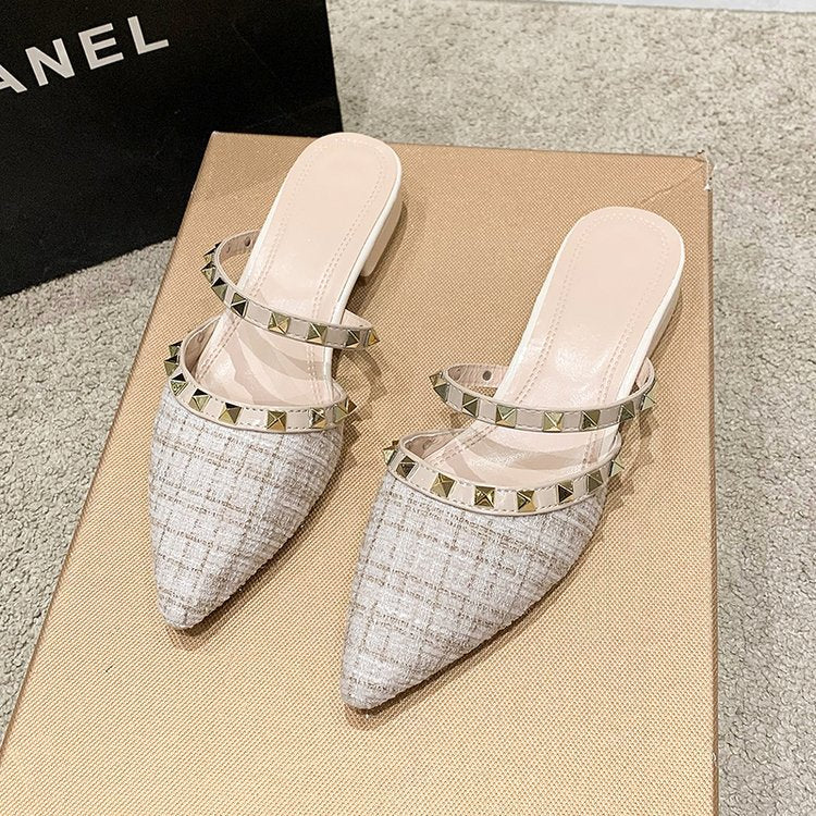 Damen elegante Mules mit strukturierter Oberfläche und Metallakzenten EB