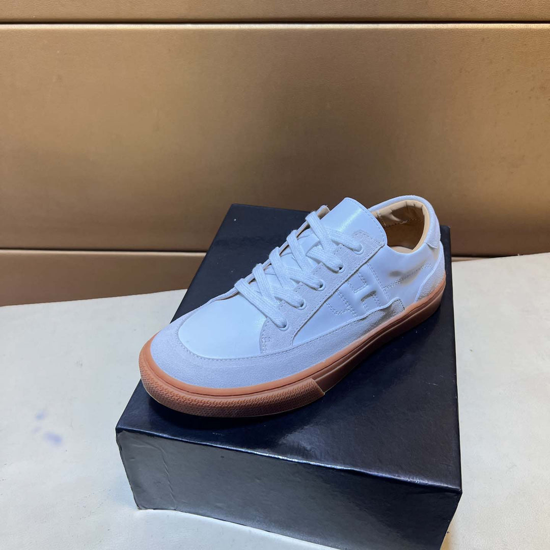 Damen Sportliche Sneakers mit rutschfester Gummisohle und atmungsaktiver Oberflächenstruktur EB